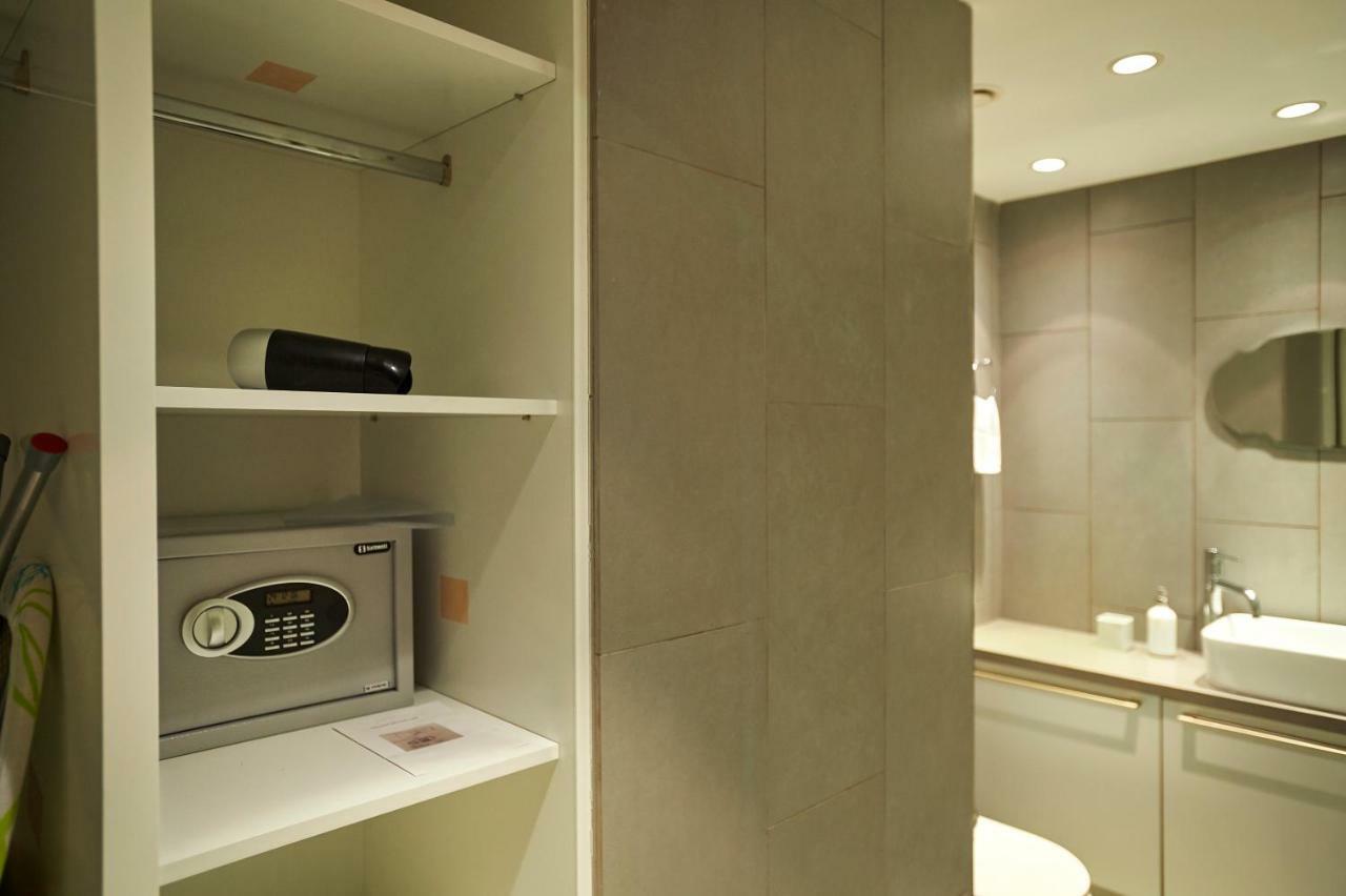 Finikoudes Luxury Apartments Larnaca Bagian luar foto